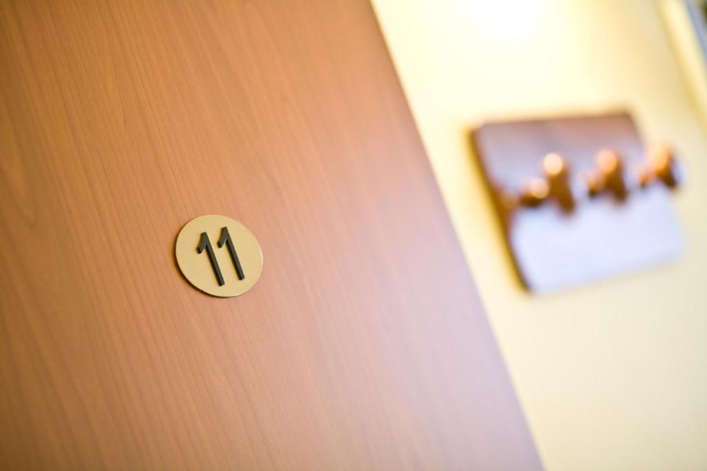 Lo Scacciapensieri Hotel & Restaurant Монтерони-ди-Лечче Экстерьер фото